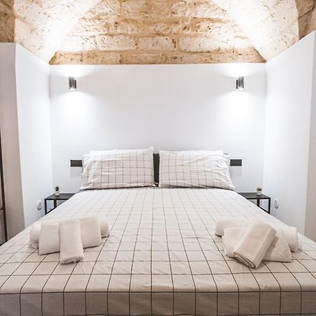 Sanavar Apartment Bari Buitenkant foto