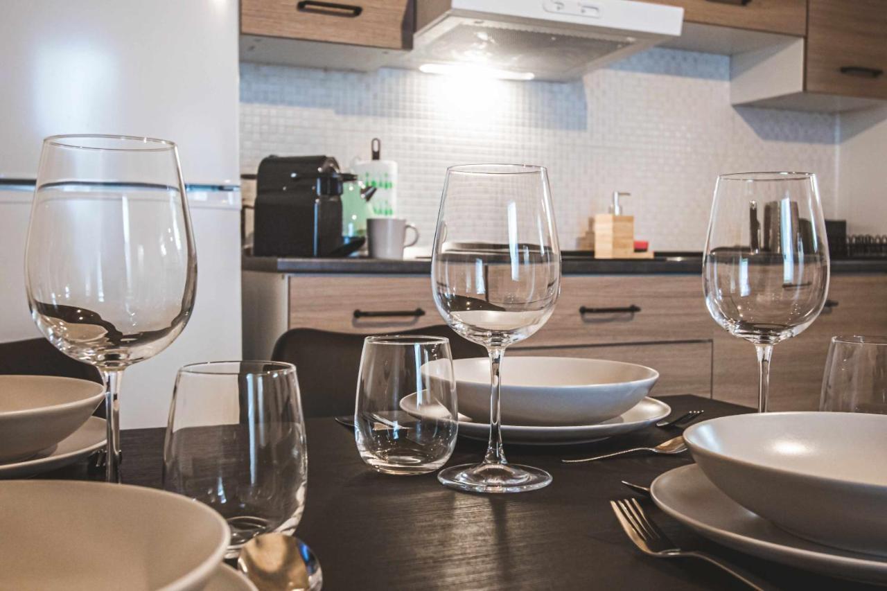 Sanavar Apartment Bari Buitenkant foto