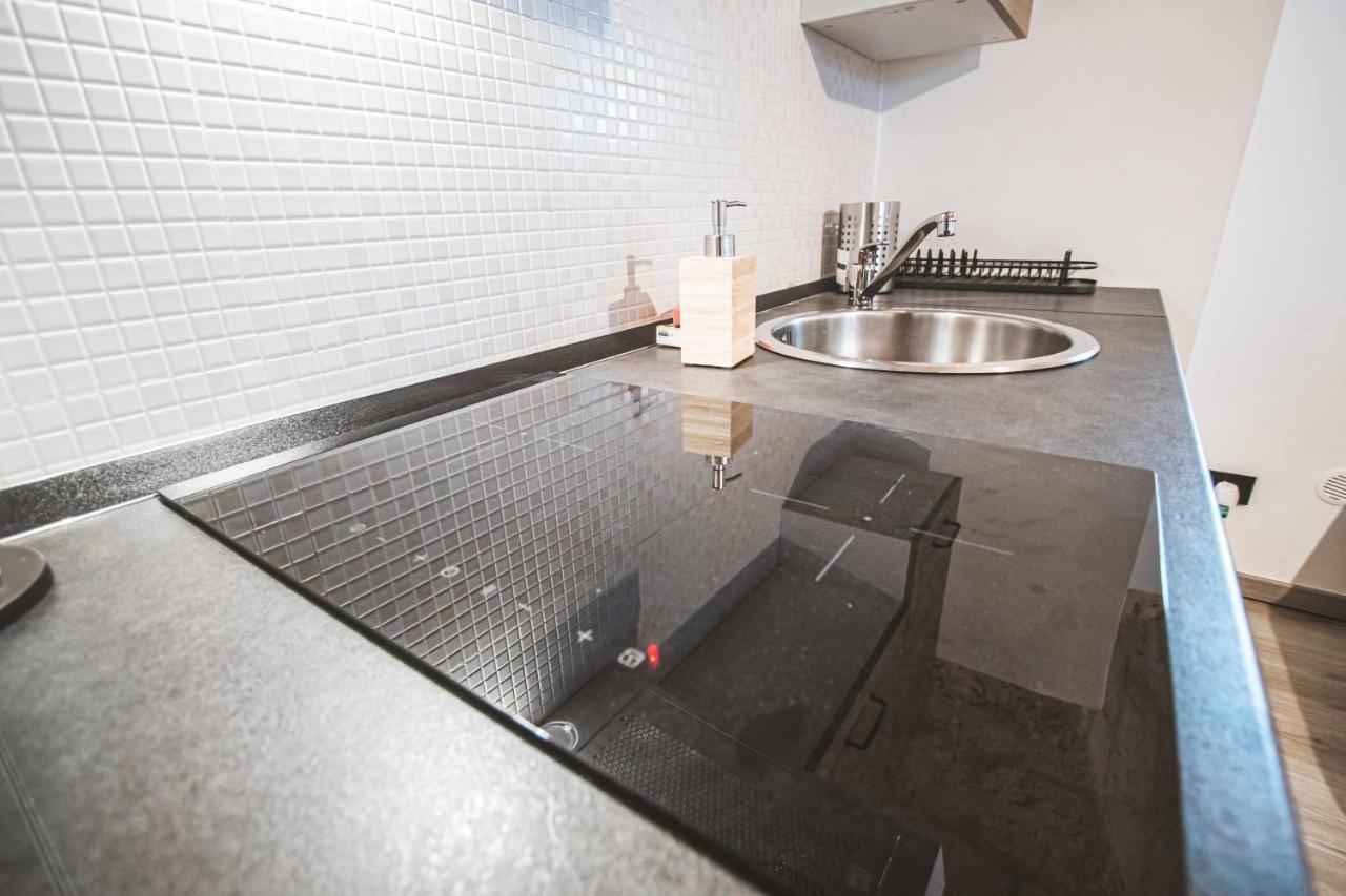 Sanavar Apartment Bari Buitenkant foto